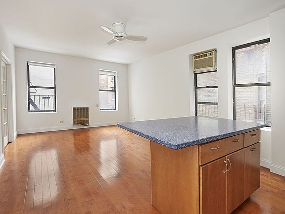 2nd image of 1264 Amsterdam Ave APT 3D