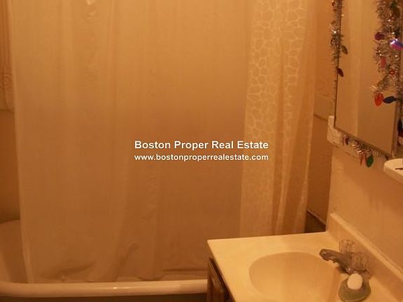 2nd image of 463 Park Dr APT 15