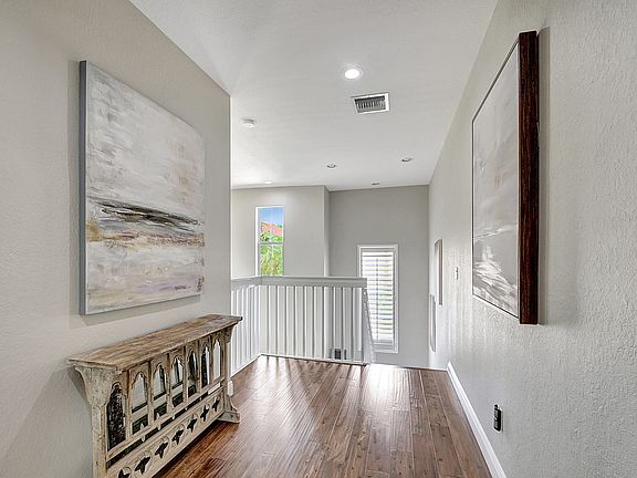 5th image of 3657 Wolf Run Ln