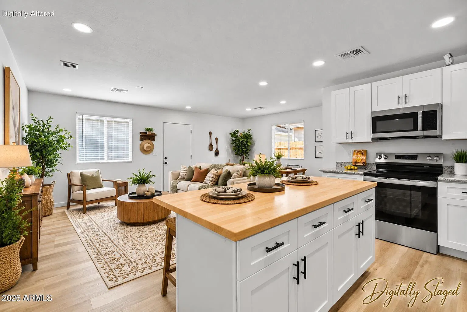 3 bed, 2.0 bath, 1145 sqft, $2,100 — Photo 3