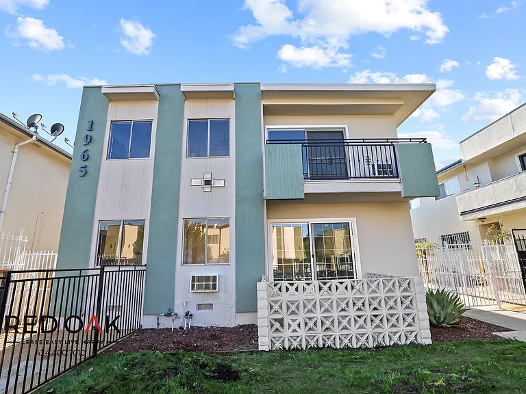 1965 S Garth Ave #4 — Photo 26
