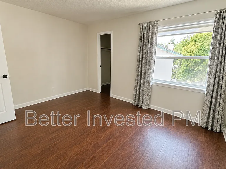 1706 Glenbrook Dr #B — Photo 6
