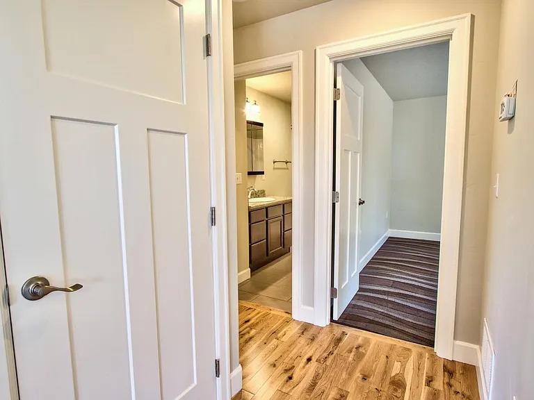 2951 E Fairview Loop — Photo 3