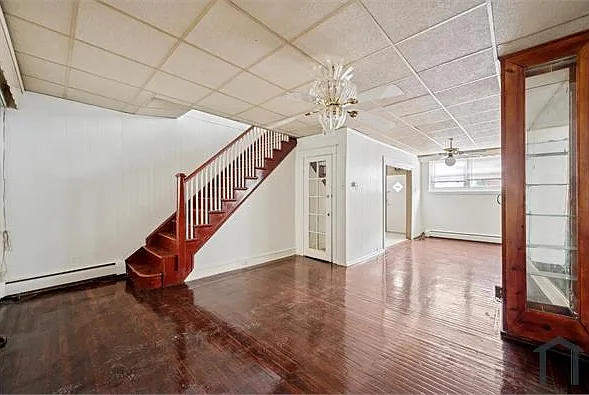 5553 Matthews St — Photo 4