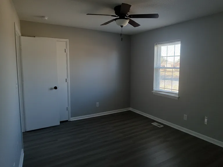 Tulip Cove Apartments - Pulaski, TN — Photo 6