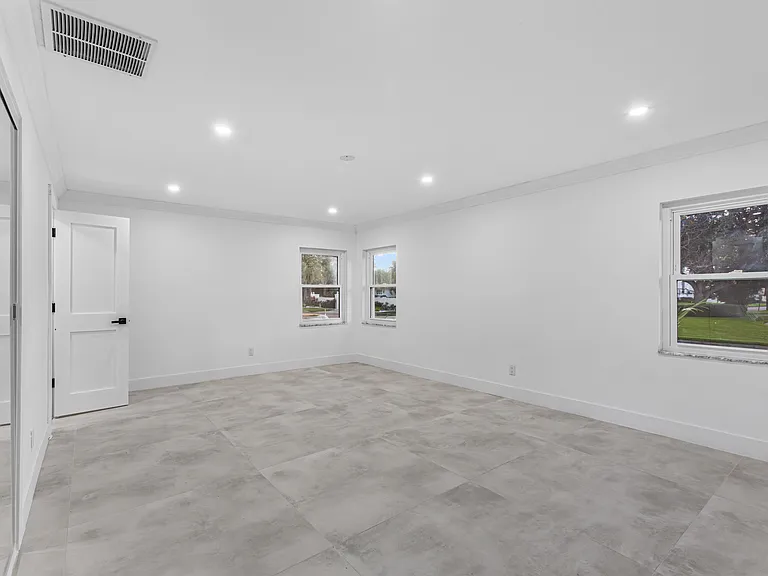 115 Rafael Blvd NE — Photo 8