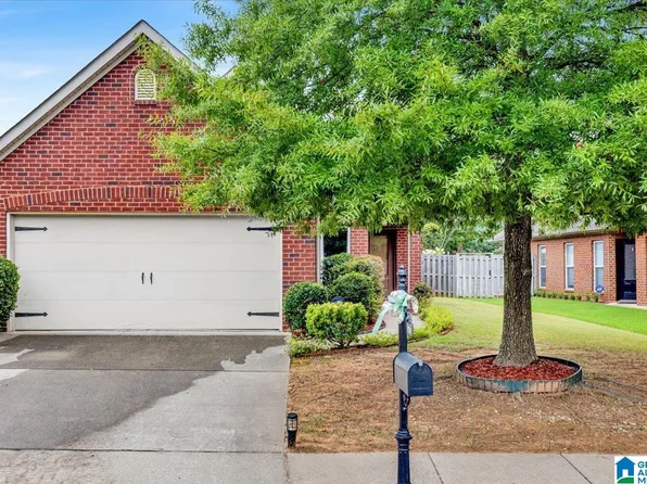 2719 Oxmoor Glen Dr, Birmingham, AL 35211