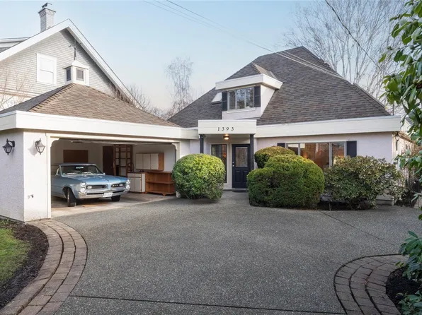 1393 Monterey Ave, Oak Bay, BC V8S 4V9