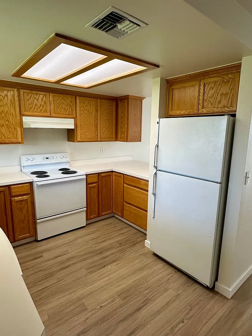 1/2 Off 2nd Month's Rent — Photo 3