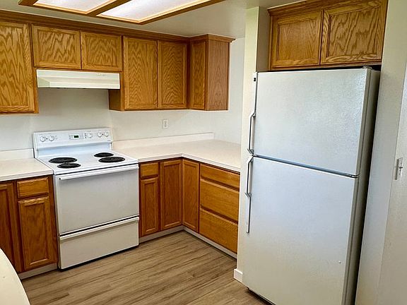 3rd image of 843 Morse Ave SW