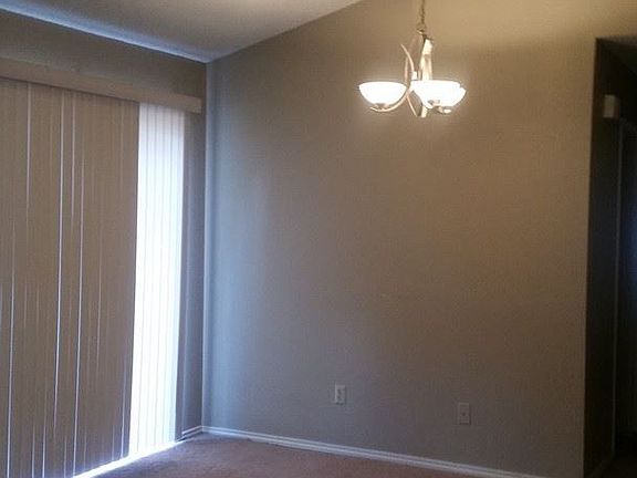 5th image of 3107 Larkspur Cir