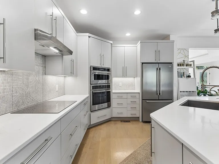 3926 Vailwood Dr — Photo 17