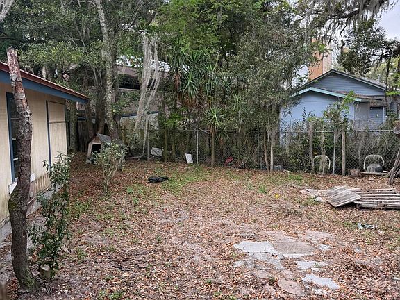 2nd image of 1215 NW 6TH Place