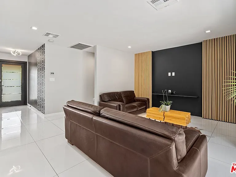 22263 Buena Ventura St — Photo 2