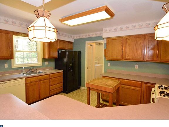 5th image of 23495 Woods Dr