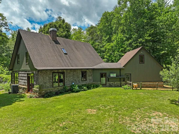 24 Merriwood Way, Arden, NC 28704