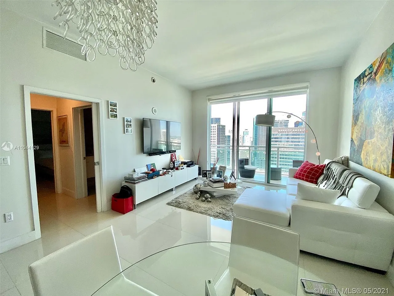 950 Brickell Bay Dr — Photo 2