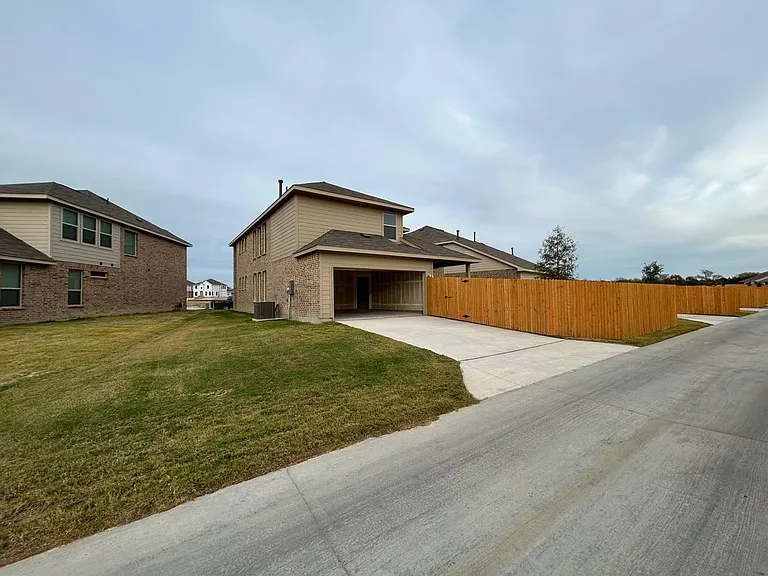 2517 Maplehurst Dr — Photo 26
