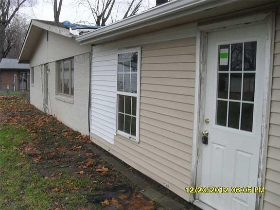 2nd image of 1920 Galeston Dr
