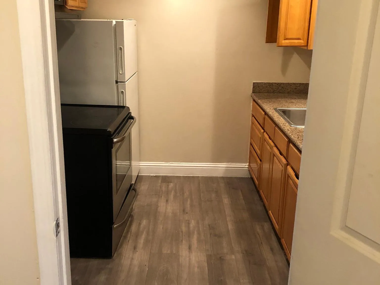 1 bed, 700 sqft, $1,199 — Photo 2