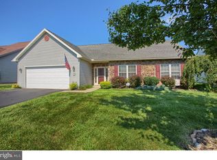 162 N Cacoosing Dr, Sinking Spring, PA 19608