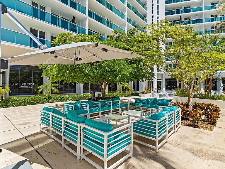 100 Bayview Dr #307 — Photo 23