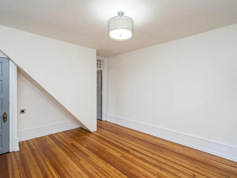 338 S 15th St #3 — Photo 5