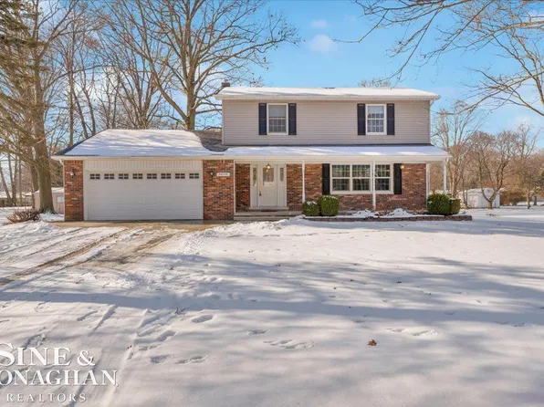 38035 Hamon St, Harrison Township, MI 48045