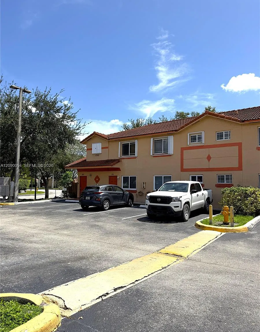Belleview Villas Condo No — Photo 3