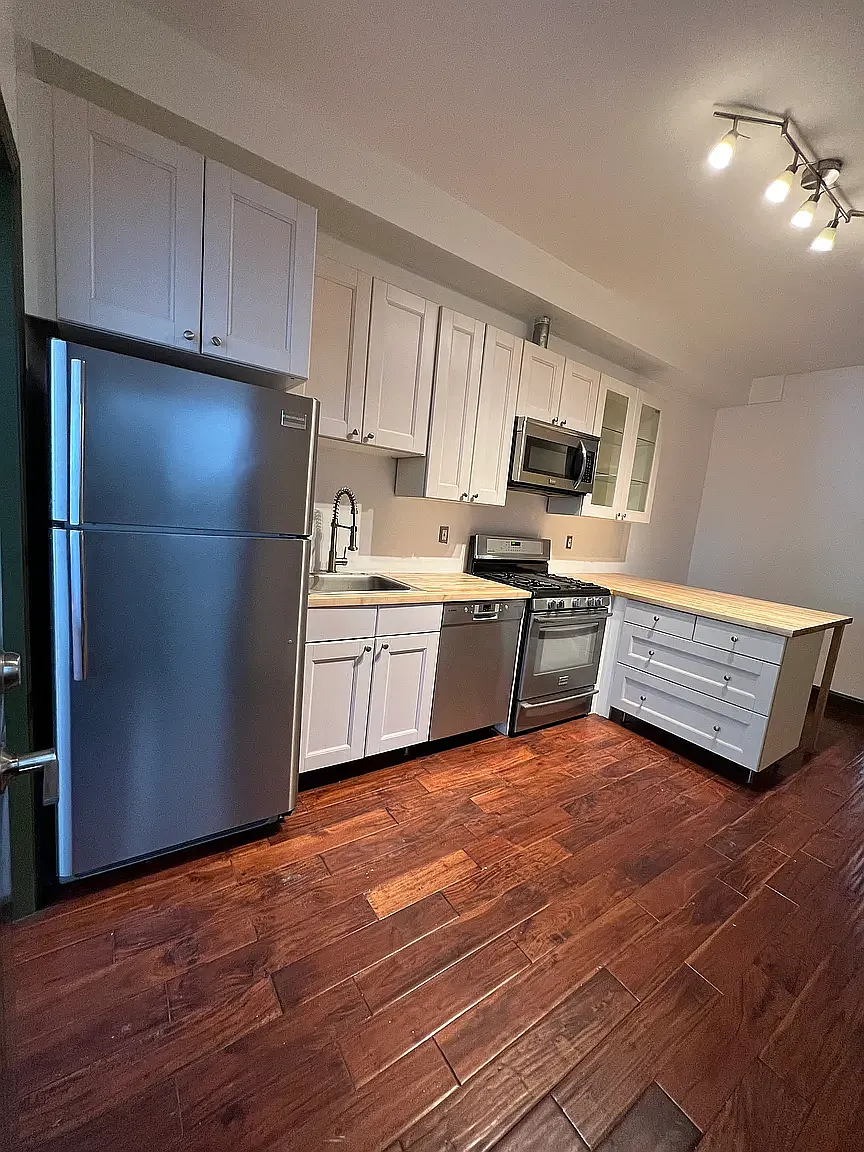 279 Troutman Street — Photo 4