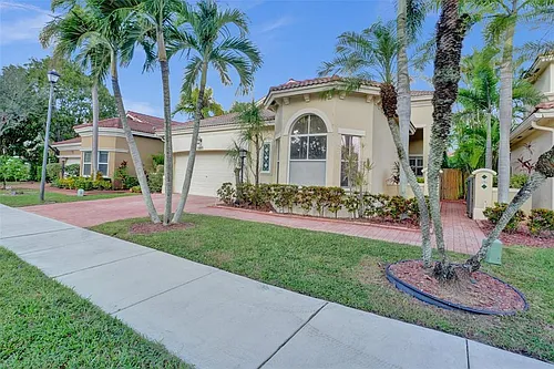5885 NW 121st Ter Photo 1