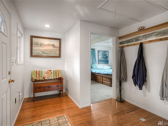 3rd image of 13229 1st Ave S