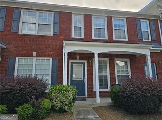 1563 Cove Creek Cir, Norcross, GA 30093