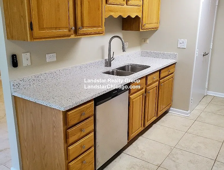 1170 Cove Dr — Photo 5