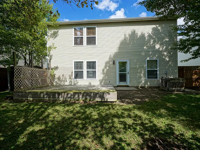 10155 Holly Berry Cir — Photo 32