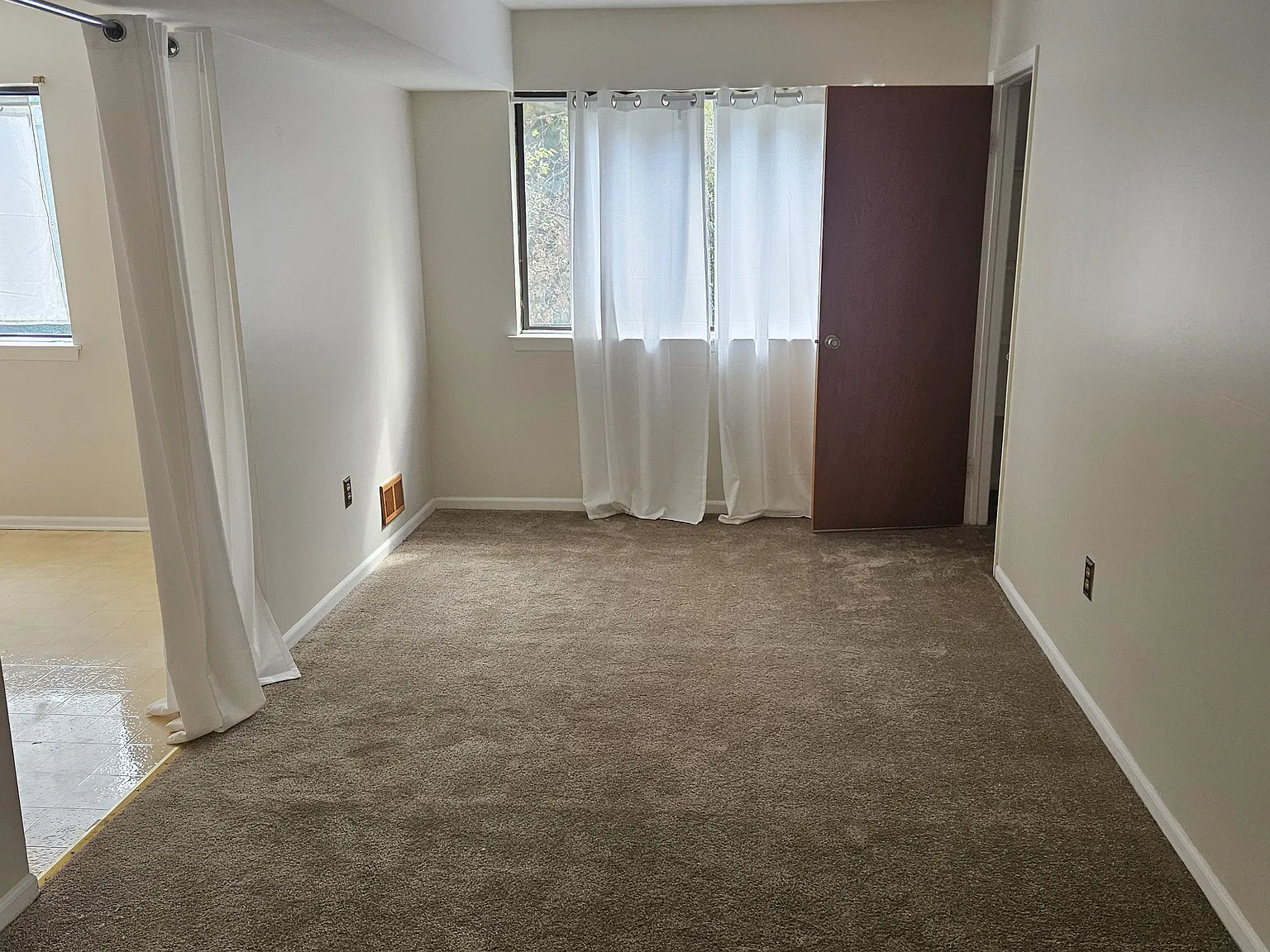 3716 Birchwood Ct — Photo 4