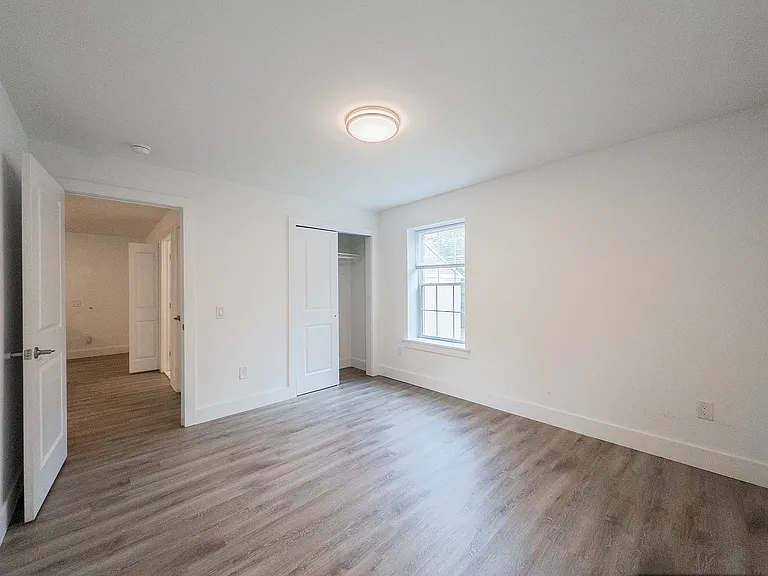 Mount Laurel Manor Apartments — Photo 13