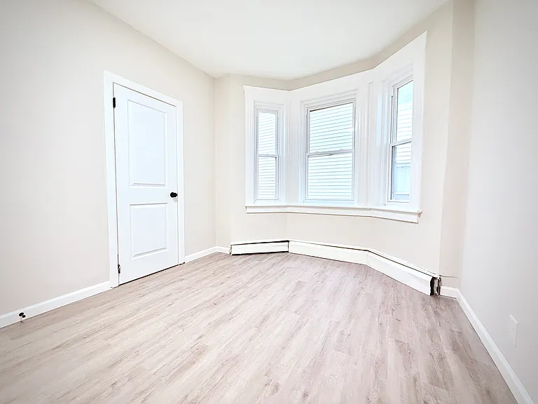 39 Southfield Ave #A — Photo 5