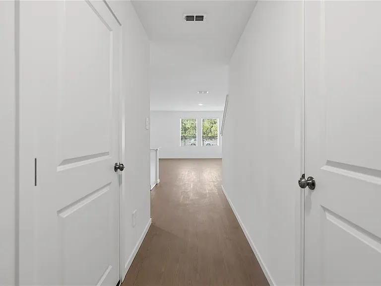 1225 Orion St — Photo 6