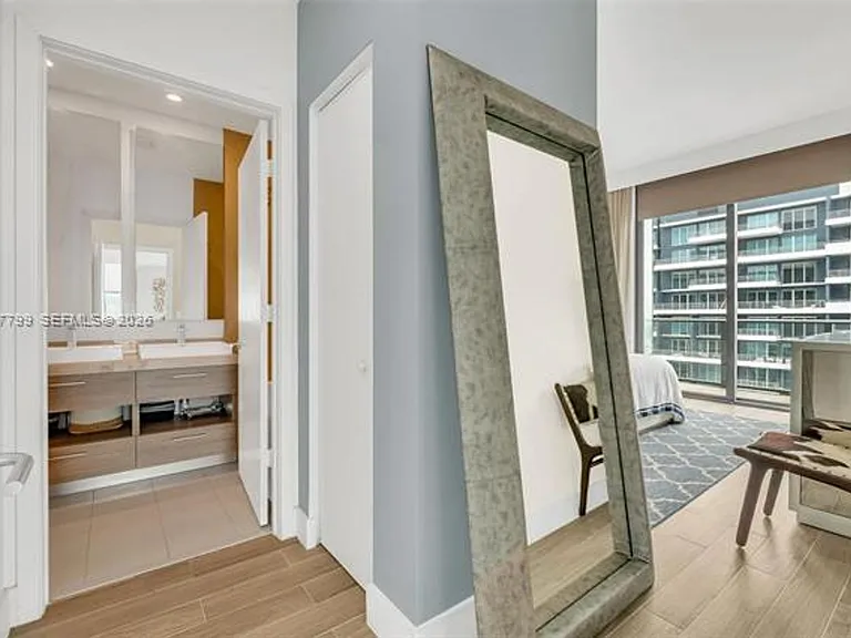 1300 S Miami Avenue Rd #Penthouse 5110 — Photo 29