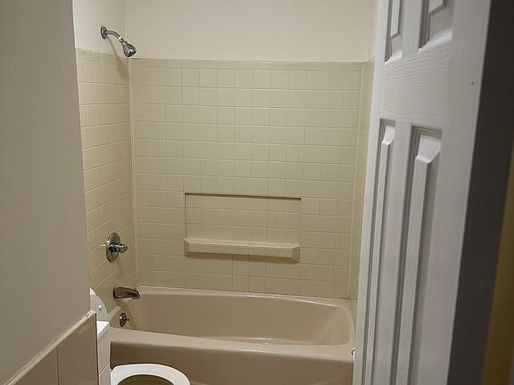 3rd image of 26 Sylva Ln #26