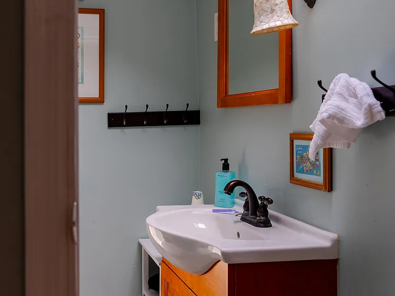 18 Valentine St #REAR — Photo 10