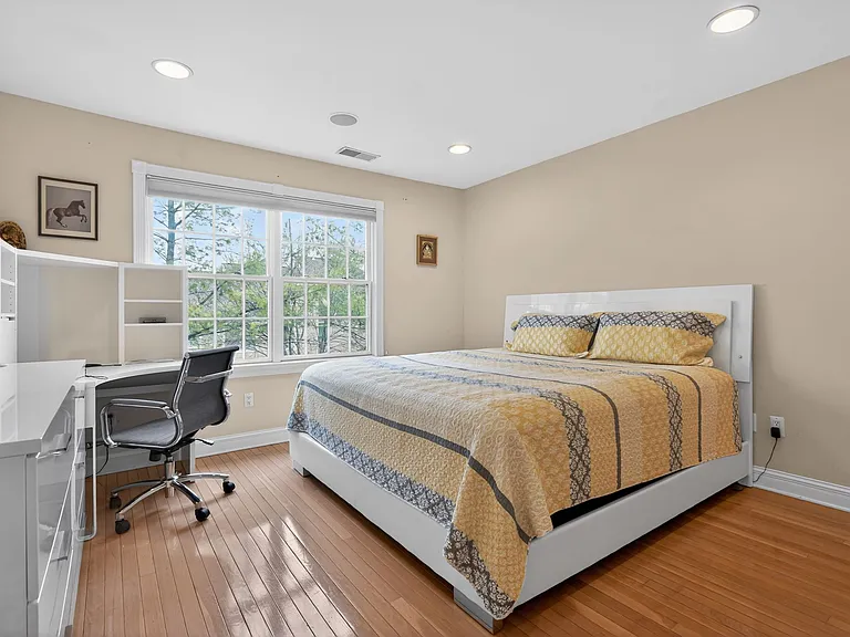 70 Winged Foot Dr — Photo 17