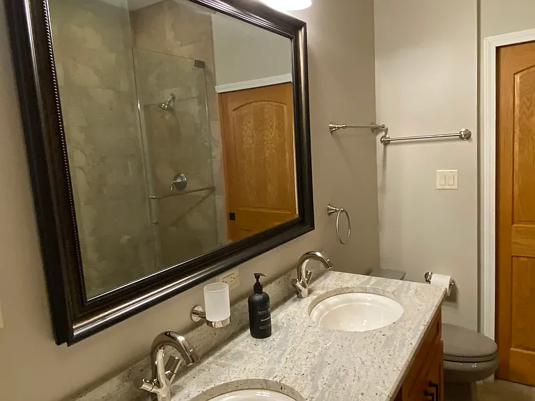 2750 W Warren Blvd #1 — Photo 9