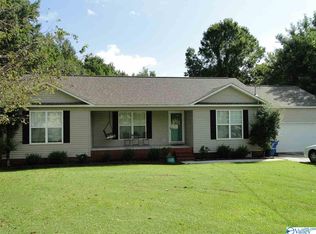 1420 McKelvey Dr NW, Arab, AL 35016