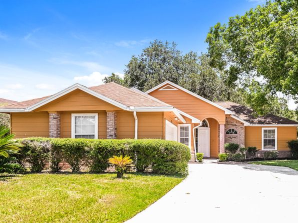 2877 Sutton Estates Cir N #2