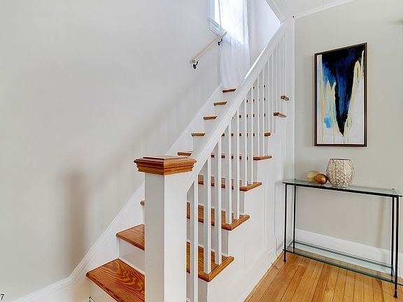 5th image of 28 Cumberland Ave