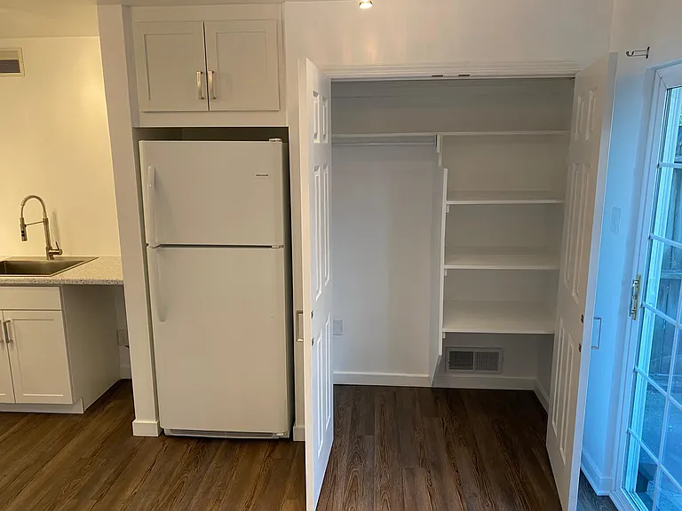 400 Connecticut Ave #4 — Photo 9
