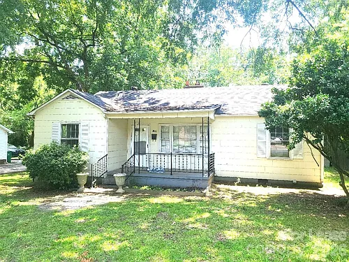 206 N Cloudman St Photo 1