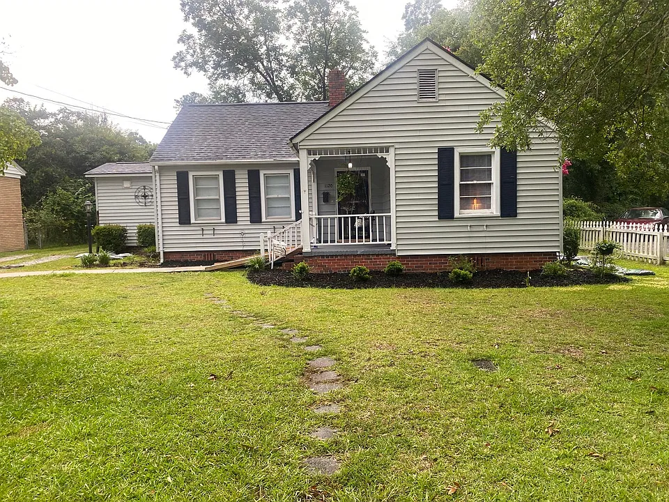 1120 Heatherwood Cir